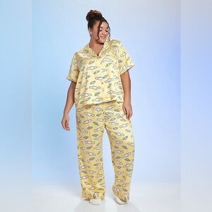 NWT-Plus Size Cinnamoroll Shirt & Pants Pajama Set